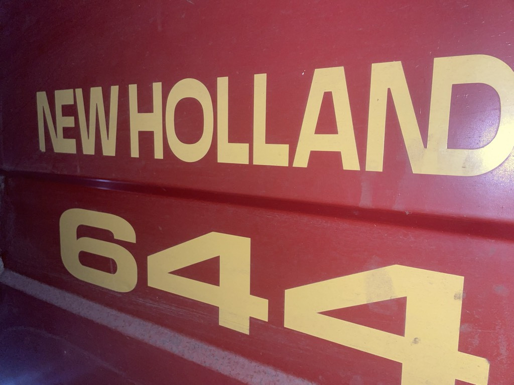 1990 New Holland 644 SCO-103812