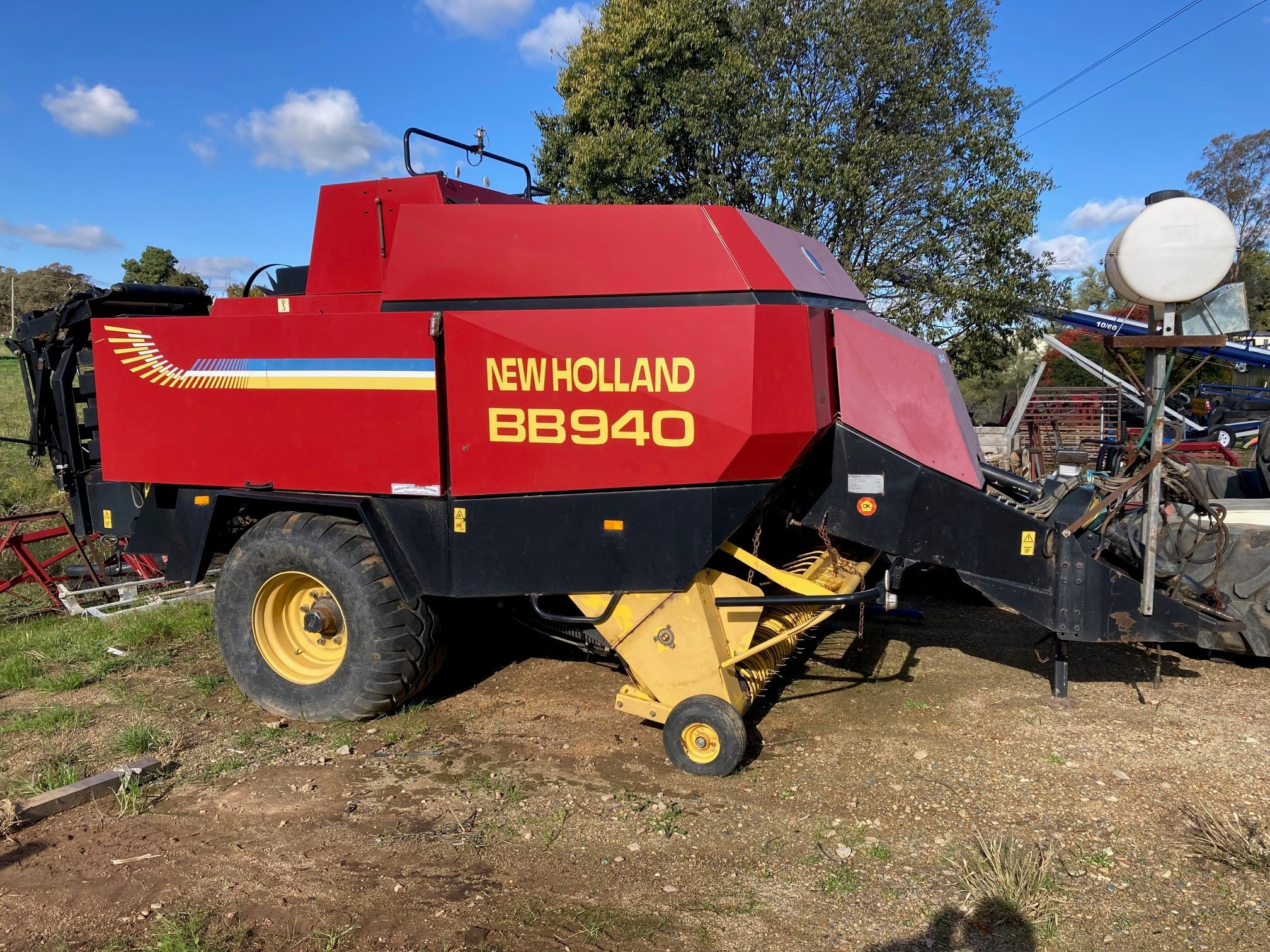 2002 New Holland BB940 SWT-7100083